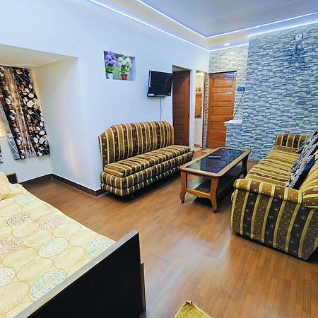Kiara Home Stays Varanasi Ngoại thất bức ảnh