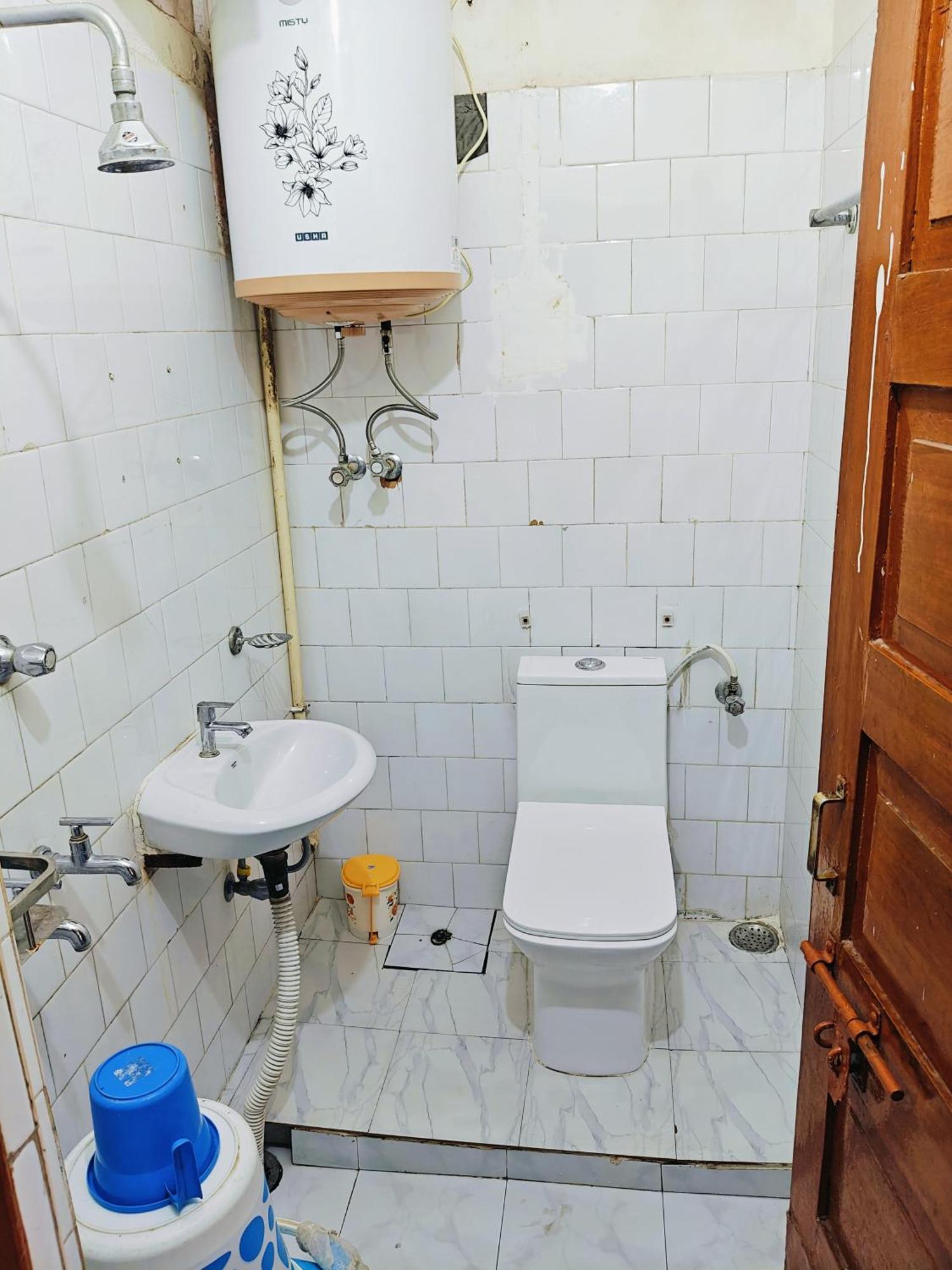 Kiara Home Stays Varanasi Ngoại thất bức ảnh